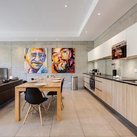 Le Kube - Appartements De Prestige Au Centre D'Annecy Luaran gambar