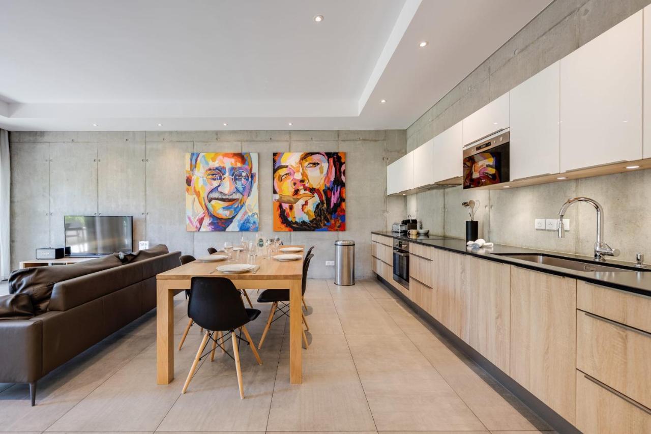 Le Kube - Appartements De Prestige Au Centre D'Annecy Luaran gambar