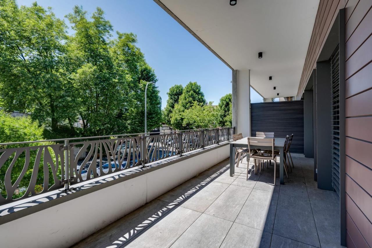 Le Kube - Appartements De Prestige Au Centre D'Annecy Luaran gambar