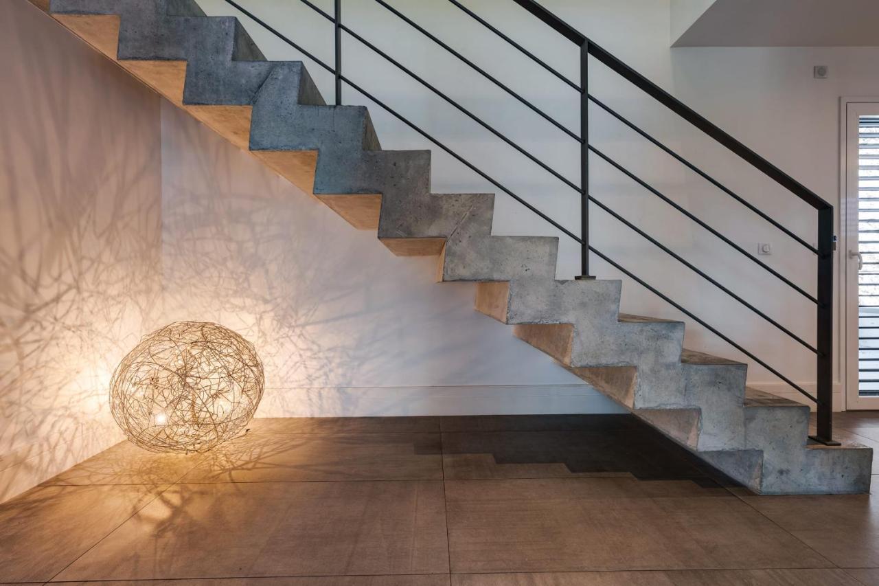 Le Kube - Appartements De Prestige Au Centre D'Annecy Luaran gambar