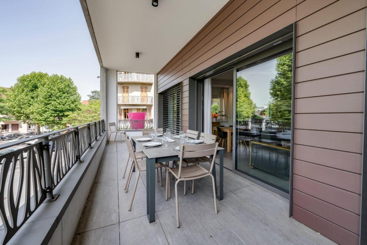 Le Kube - Appartements De Prestige Au Centre D'Annecy Luaran gambar