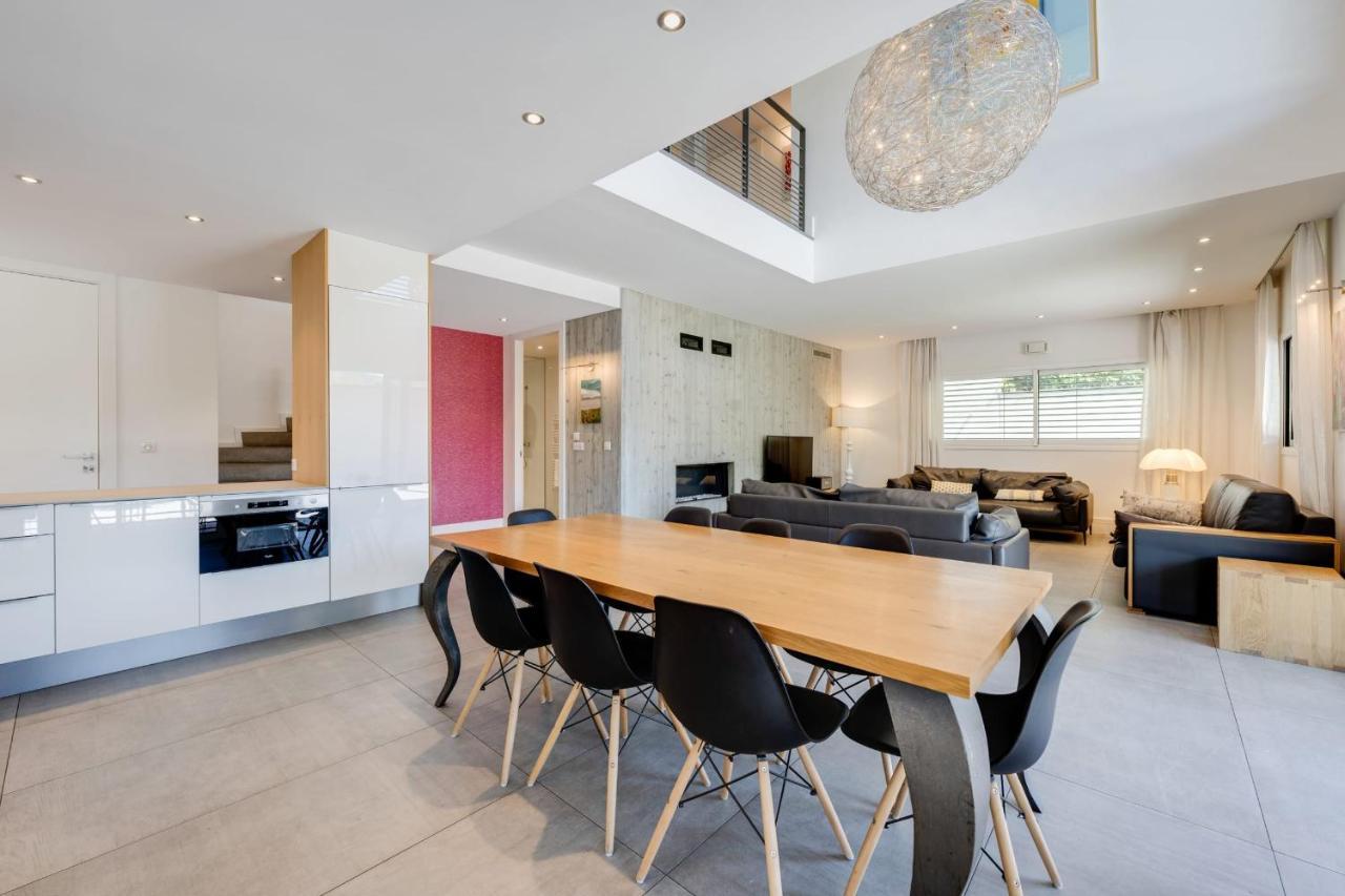 Le Kube - Appartements De Prestige Au Centre D'Annecy Luaran gambar