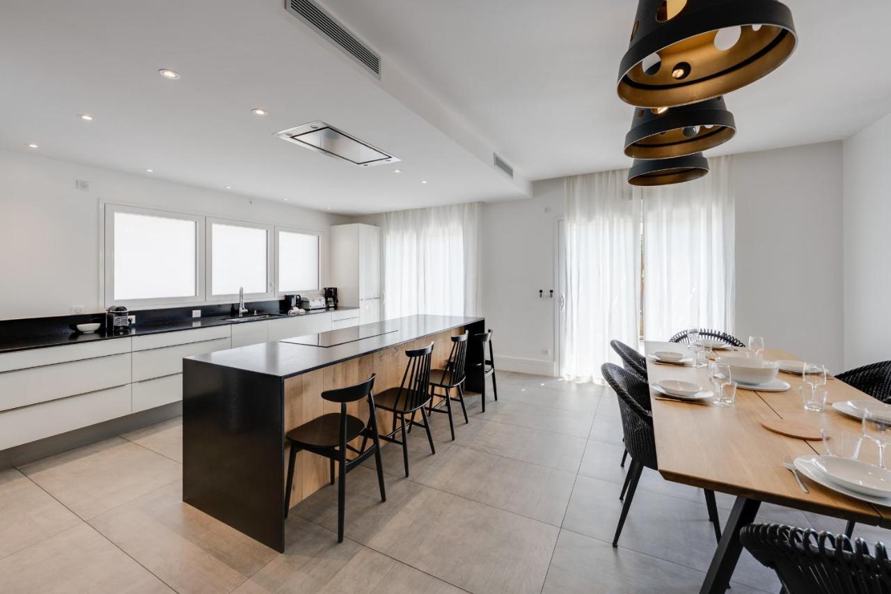 Le Kube - Appartements De Prestige Au Centre D'Annecy Luaran gambar