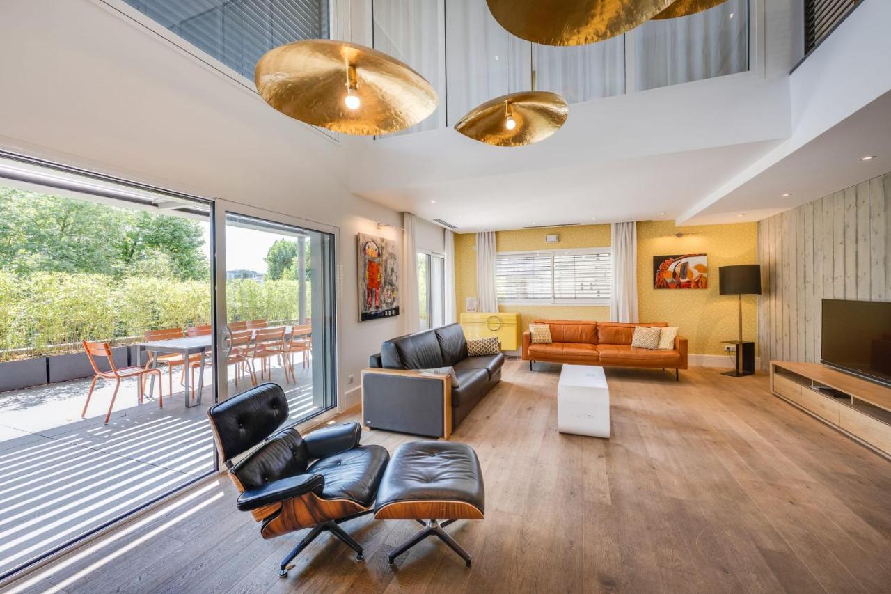 Le Kube - Appartements De Prestige Au Centre D'Annecy Luaran gambar