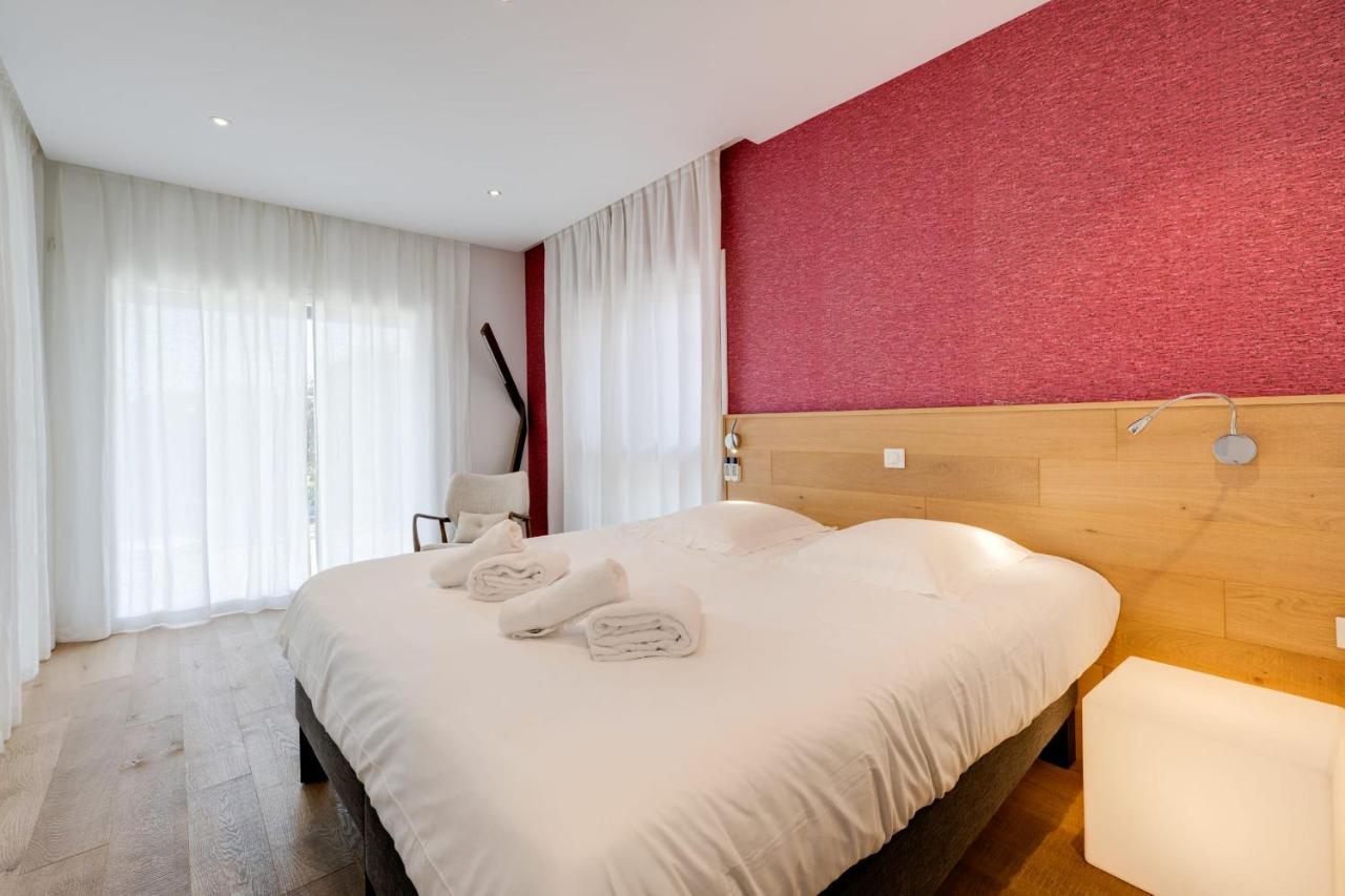 Le Kube - Appartements De Prestige Au Centre D'Annecy Luaran gambar