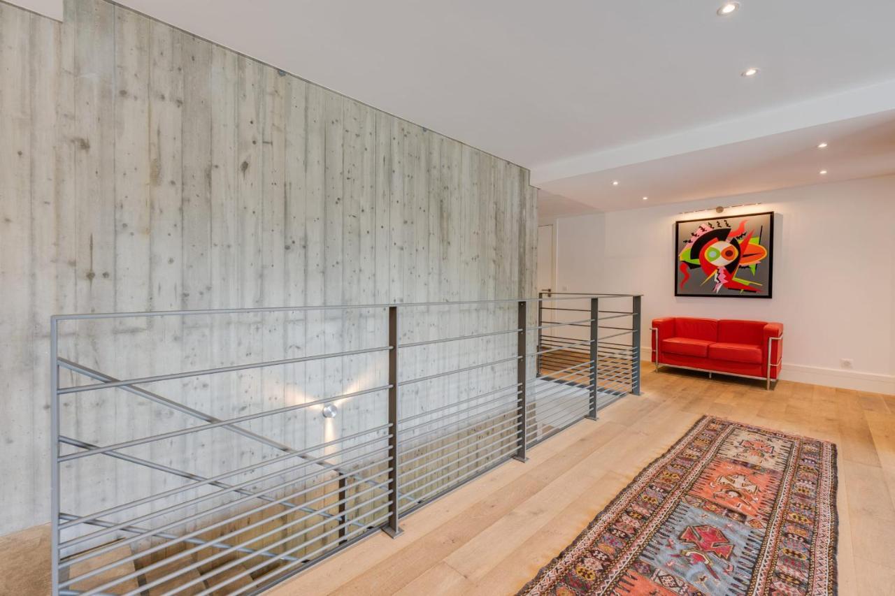 Le Kube - Appartements De Prestige Au Centre D'Annecy Luaran gambar