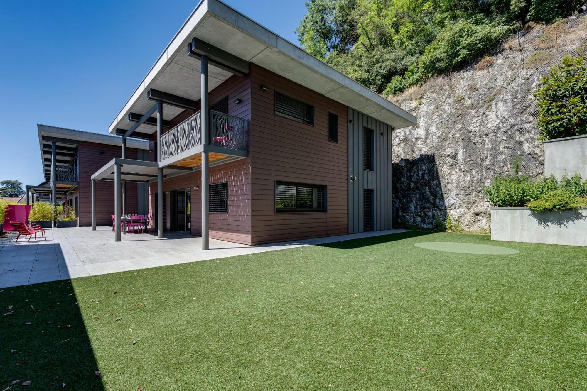 Le Kube - Appartements De Prestige Au Centre D'Annecy Luaran gambar